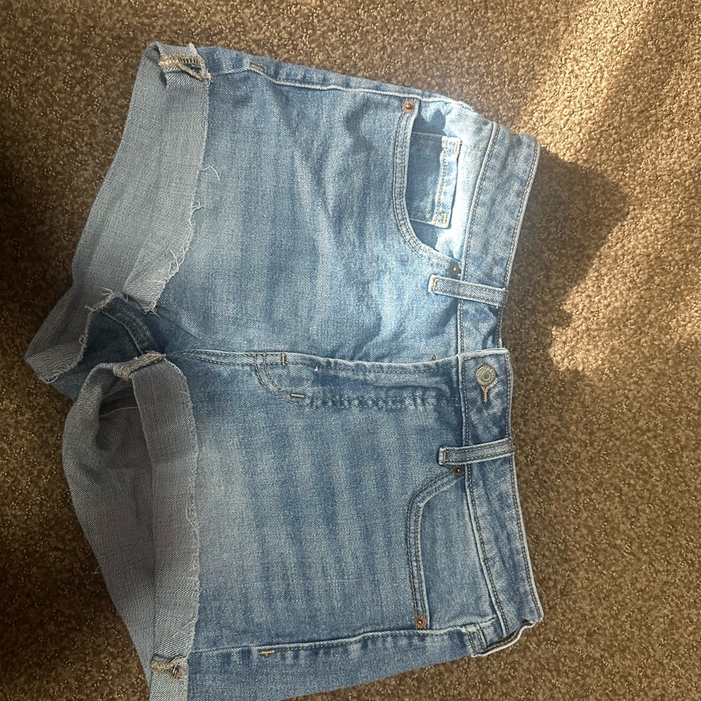 Light wash Jean shorts